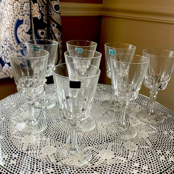 Lady Victoria Other - Set of 8 Lady Victoria Crystal Stemware.
